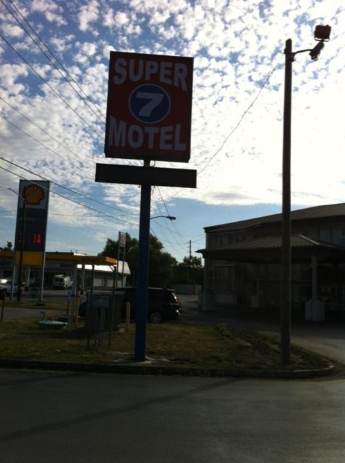 Motel 6 Richmond, Ky Eku Campus Area Eksteriør billede
