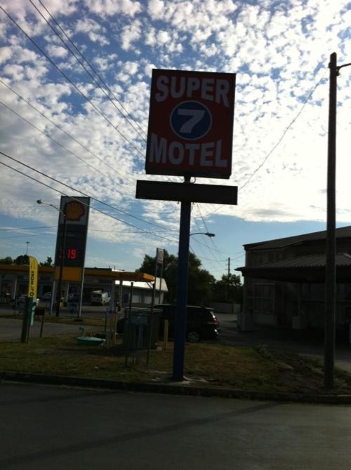 Motel 6 Richmond, Ky Eku Campus Area Eksteriør billede